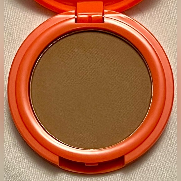 Item Cheek Money Swipe & Glow Contour powder - Picture 3 of 4